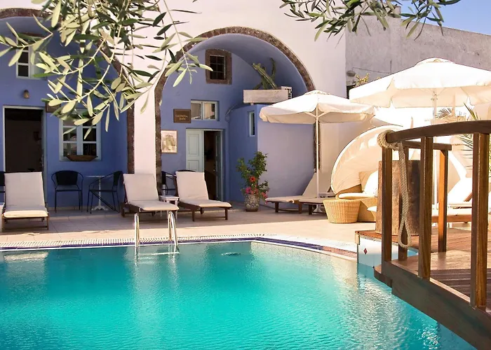 Museum Wellness 4* Oia (Santorini)