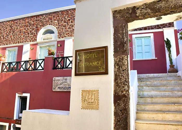 Museum Wellness 4* Oia (Santorini)