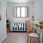 Museum Wellness Hotel Oia
