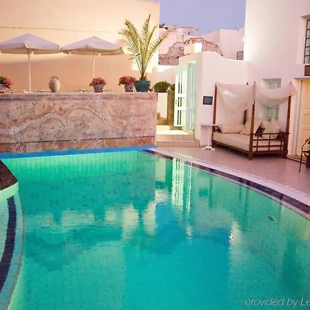 Museum Wellness 4* Ía