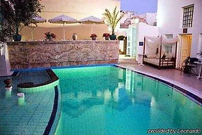 Museum Wellness 4* Ía