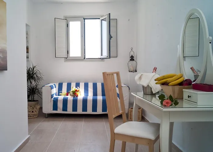 Museum Wellness Hotell Oia