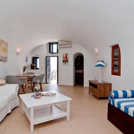 Museum Wellness Oia (Santorini)