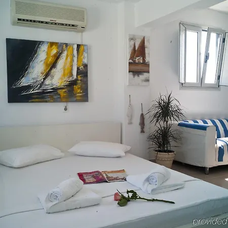 Museum Wellness Hotel Oia (Santorini)